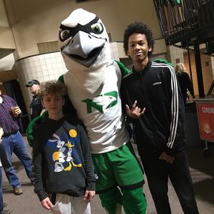 Meet your Posher, Deontae